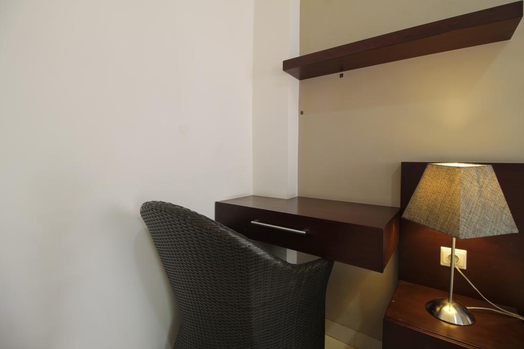Reddoorz Plus Near Ambassador Mall Jakarta Luaran gambar