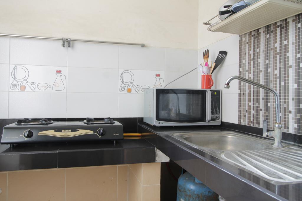 Reddoorz Plus Near Ambassador Mall Jakarta Luaran gambar